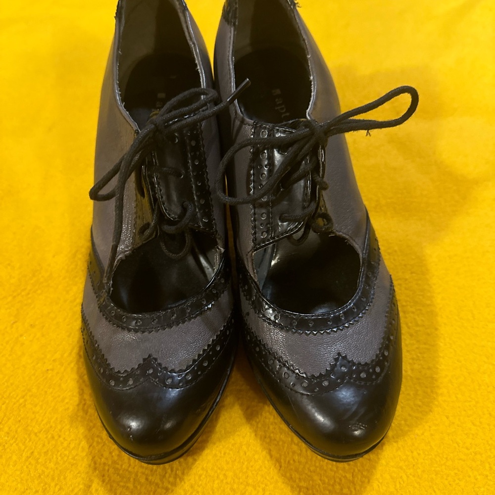 Elegant Black and Gray Women's Shoes